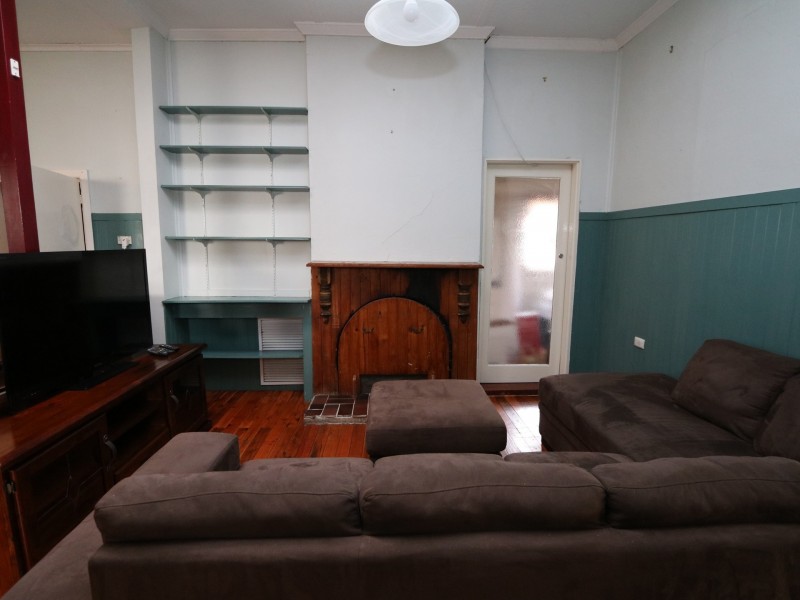 133 Docker Street, Wagga Wagga NSW 2650