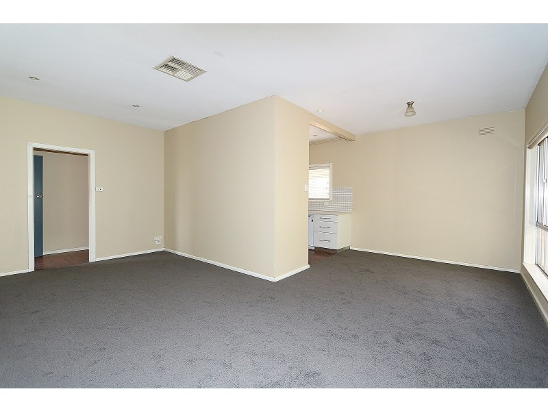 12 Colong Place, Kooringal NSW 2650