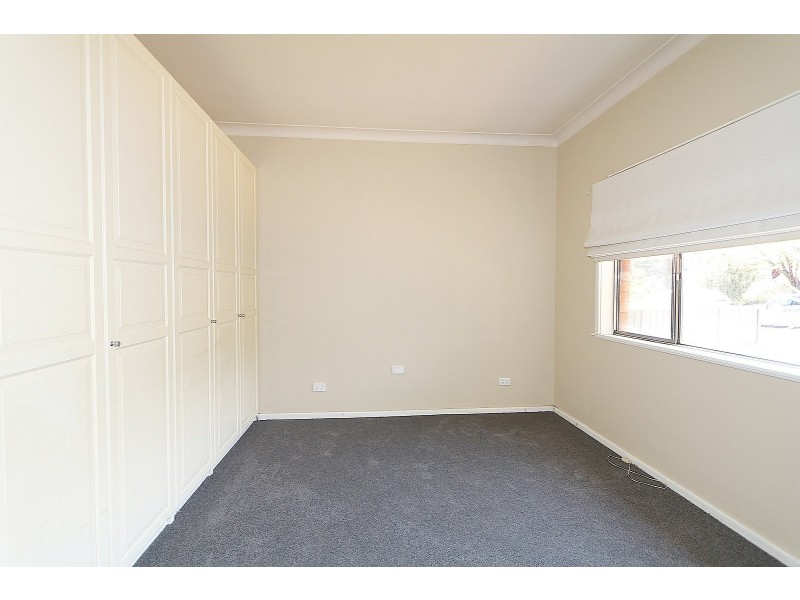 12 Colong Place, Kooringal NSW 2650