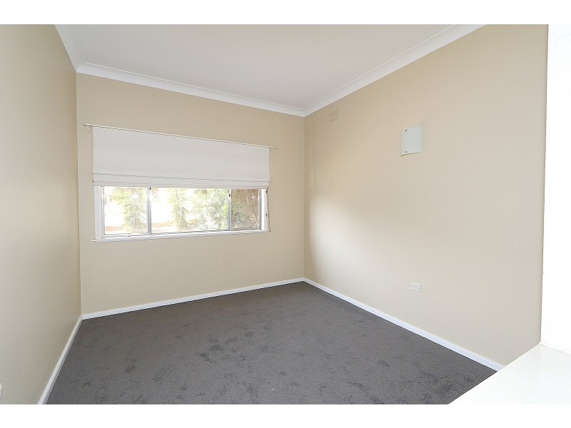 12 Colong Place, Kooringal NSW 2650