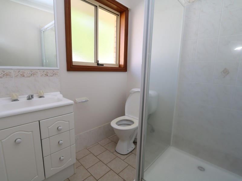 24 Alldis Place, Kooringal NSW 2650