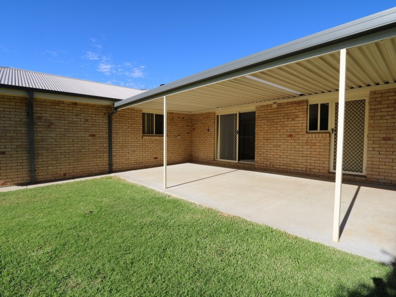 24 Alldis Place, Kooringal NSW 2650
