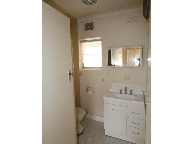 1/28 Higgins Avenue, Wagga Wagga NSW 2650