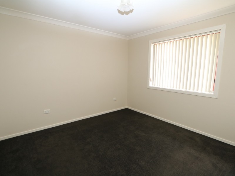 3 Girraween Mews, Glenfield Park NSW 2650