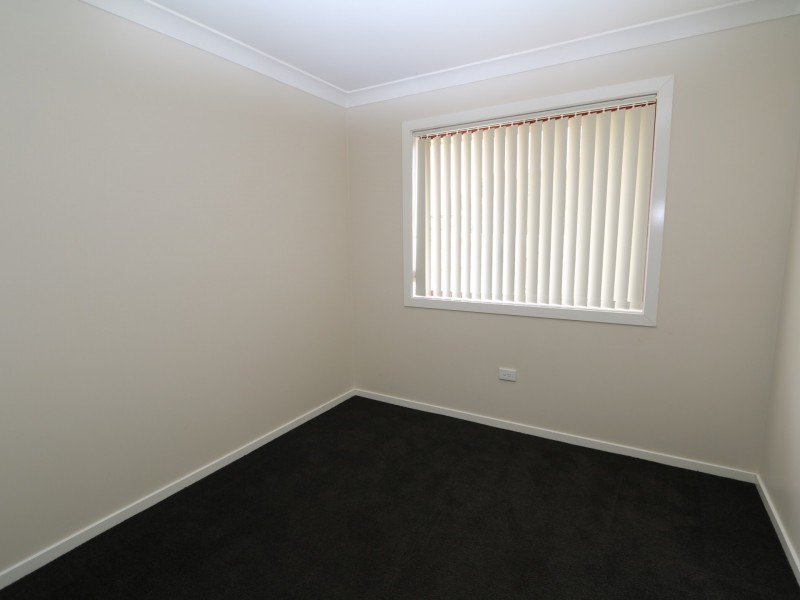 3 Girraween Mews, Glenfield Park NSW 2650