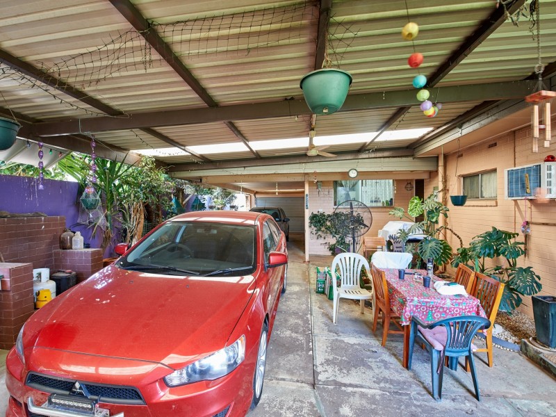 33 Nixon Crescent, Tolland NSW 2650