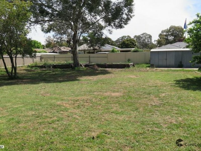 111 McKell Avenue, Mount Austin NSW 2650