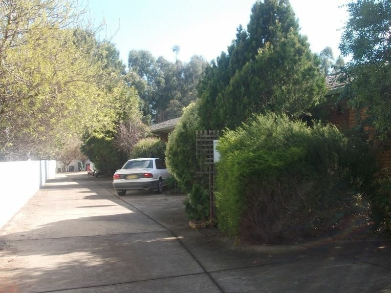2/3 Banner Street, Forest Hill NSW 2651
