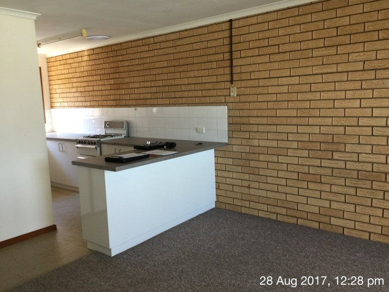 2/3 Banner Street, Forest Hill NSW 2651