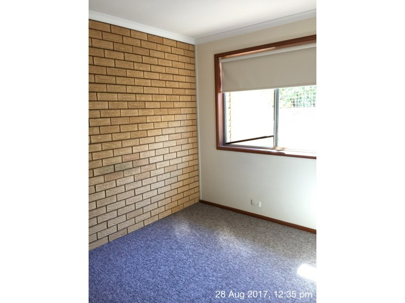 2/3 Banner Street, Forest Hill NSW 2651