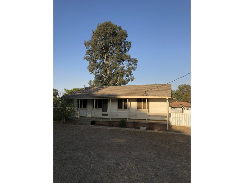 24 Ziegler Avenue, Kooringal NSW 2650
