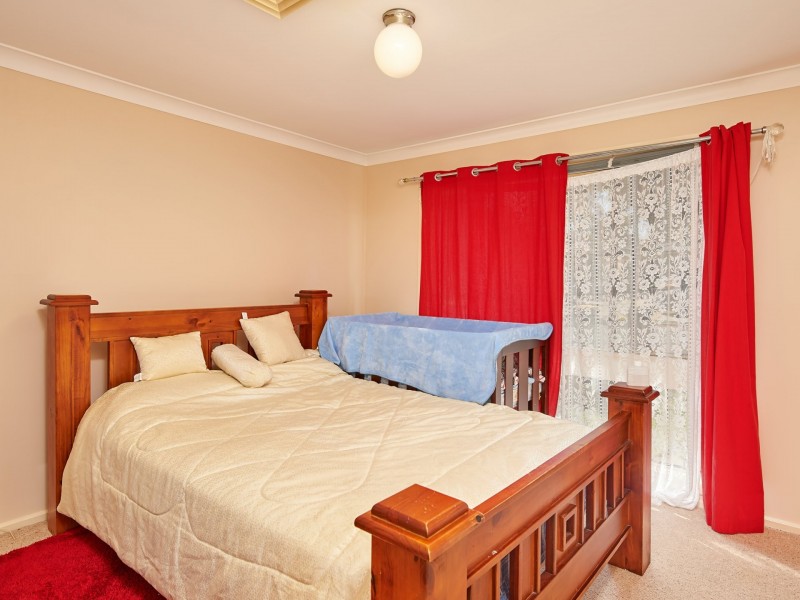 1 Coyne Street, Mount Austin NSW 2650