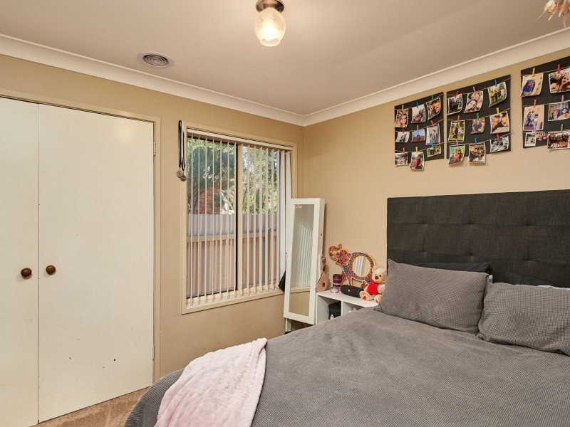 7 Eaton Street, Ashmont NSW 2650