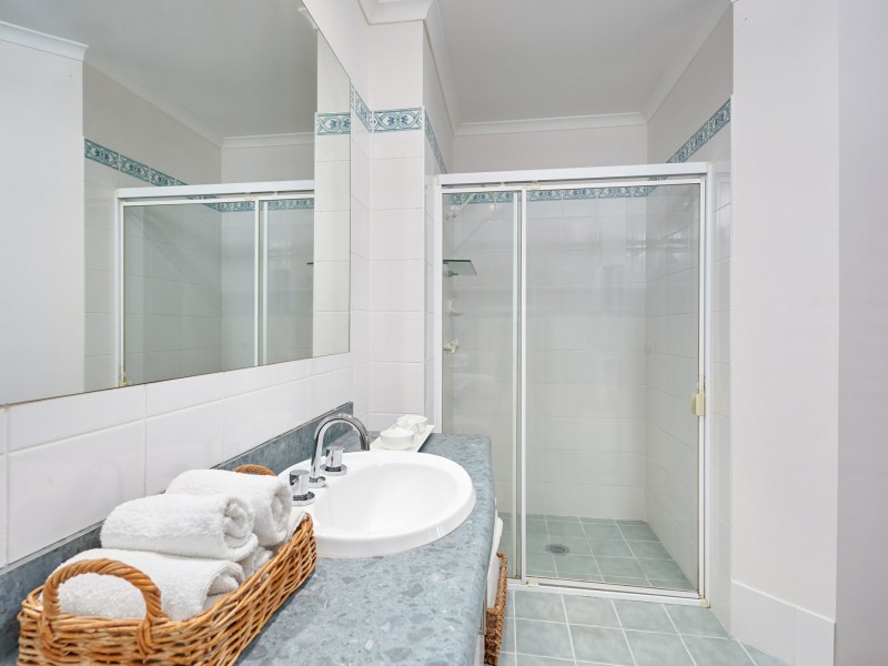 7 Talbot Place, Tatton NSW 2650