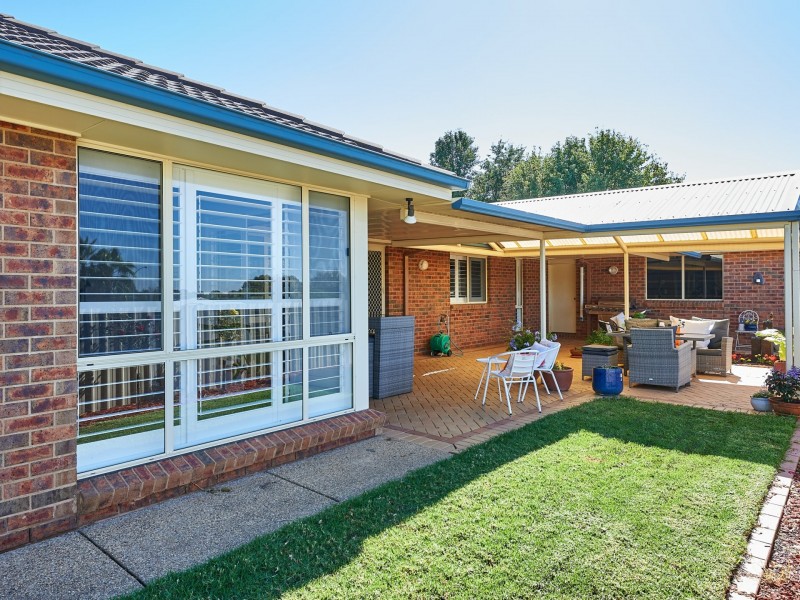 7 Talbot Place, Tatton NSW 2650