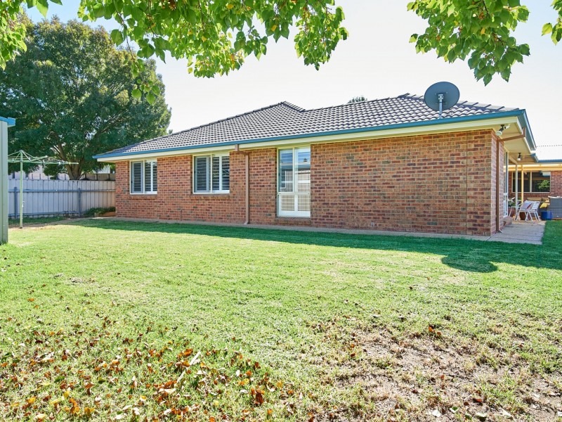 7 Talbot Place, Tatton NSW 2650