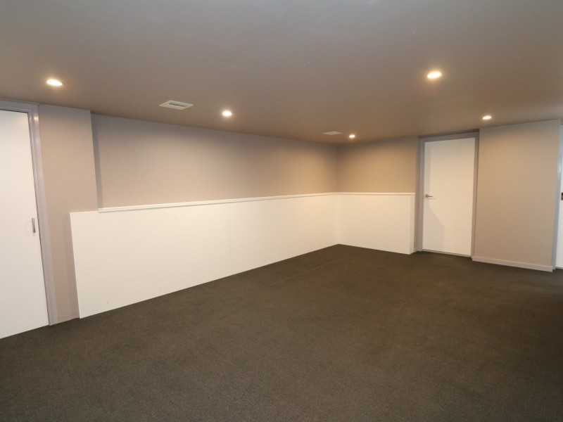 64 Nixon Crescent, Tolland NSW 2650