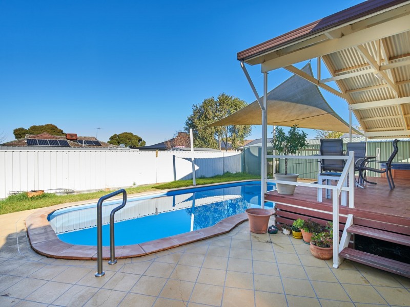 8 Carmody Street, Kooringal NSW 2650