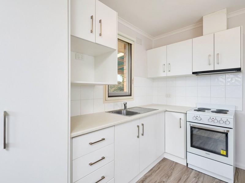 2 Smithies Place, Ashmont NSW 2650