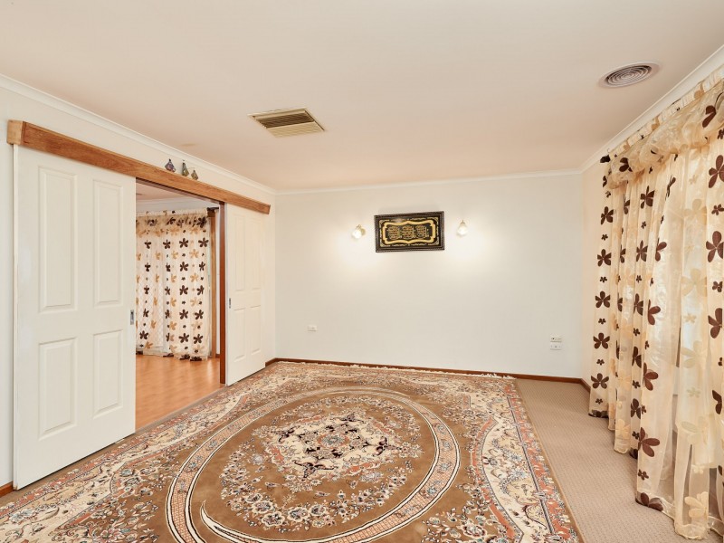 57 Adjin Street, Mount Austin NSW 2650