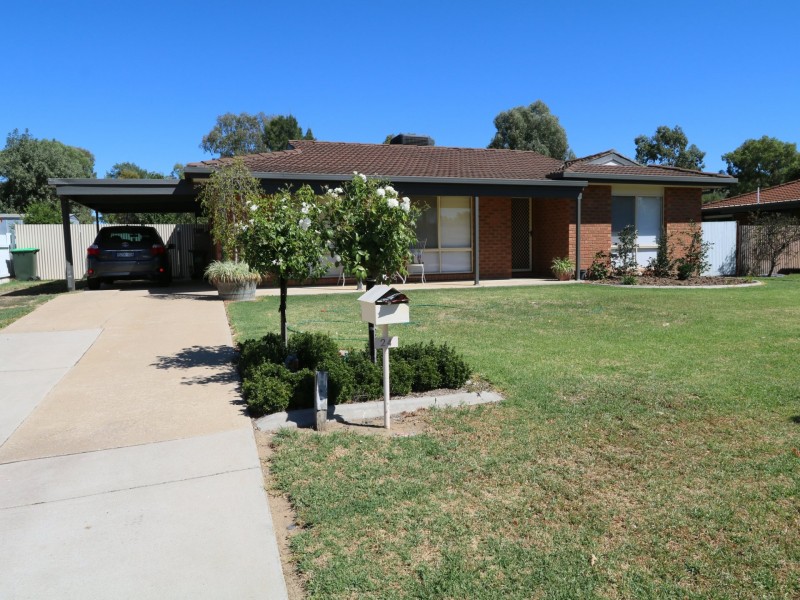 24 Wiradjuri Crescent, Wagga Wagga NSW 2650