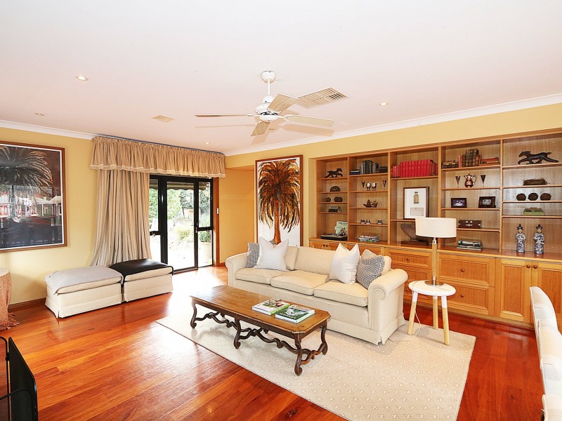 25 Cummins Drive, San Isidore NSW 2650