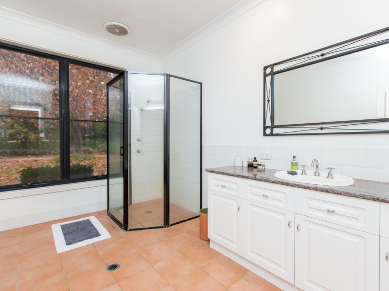 25 Cummins Drive, San Isidore NSW 2650