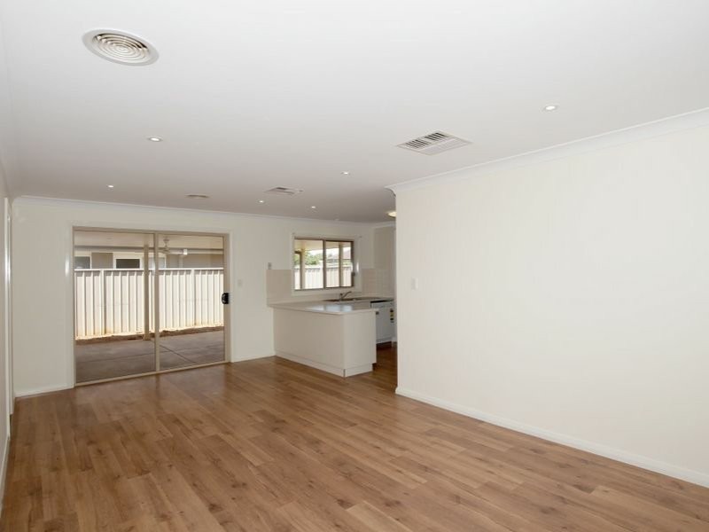 56 Mima Street, Glenfield Park NSW 2650