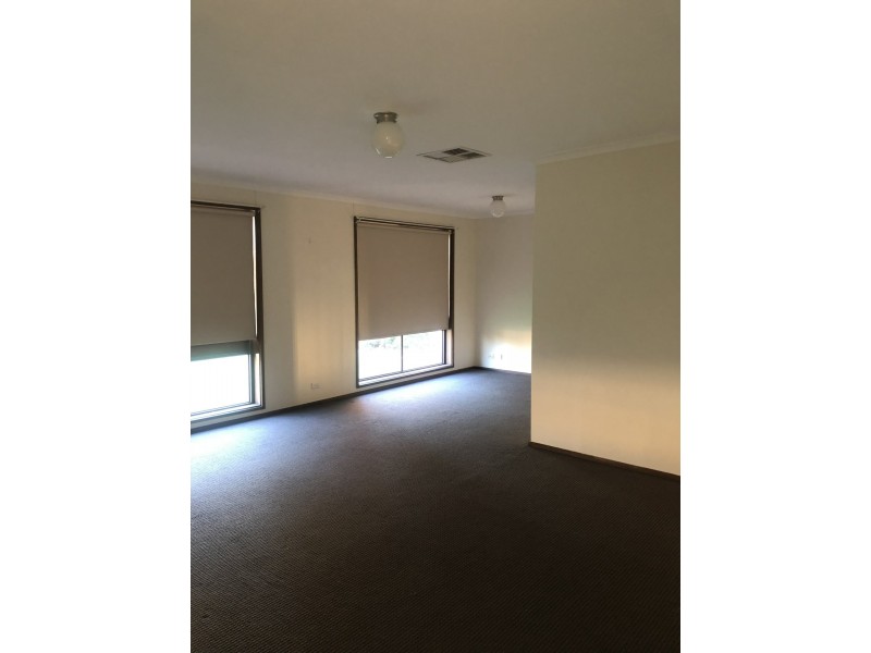 25 Cox Avenue, Forest Hill NSW 2651
