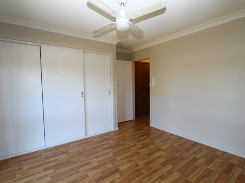 11 Tinga Crescent, Kooringal NSW 2650