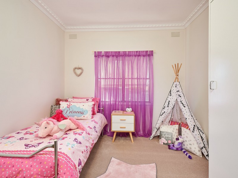 1 Tichborne Crescent, Kooringal NSW 2650