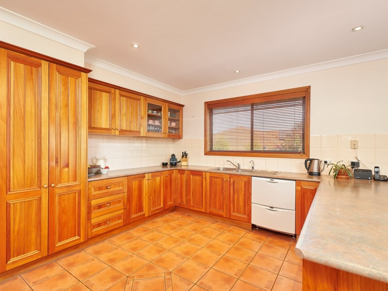 26 Kansas Drive, Tolland NSW 2650