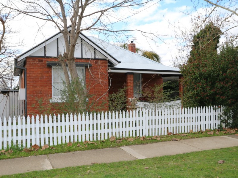 29 Chaston Street, Wagga Wagga NSW 2650