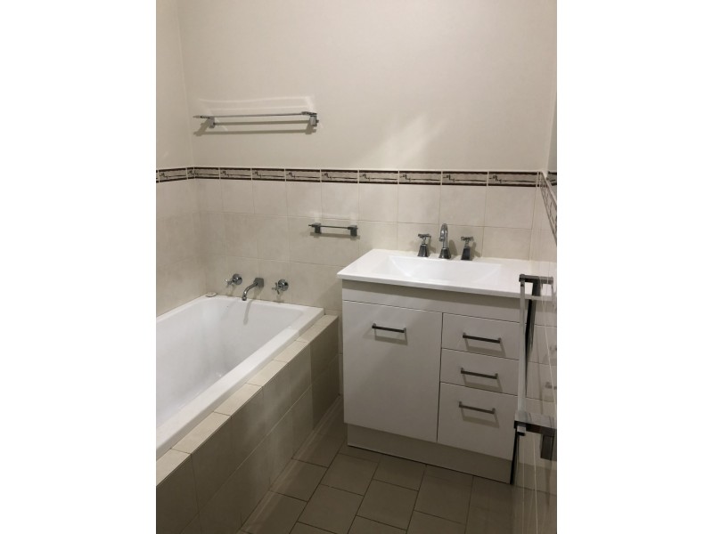 264 Fernleigh Road, Wagga Wagga NSW 2650