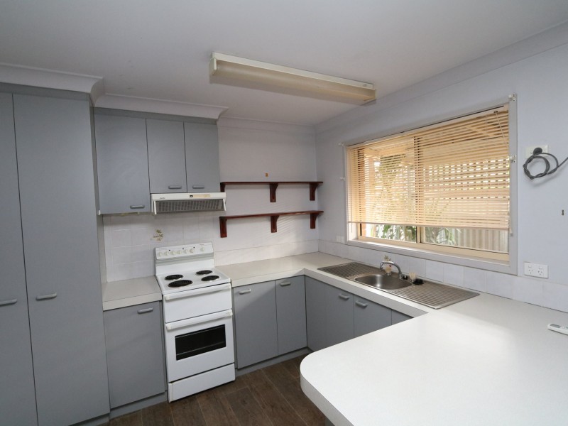 1/26 Nardoo Street, Glenfield Park NSW 2650