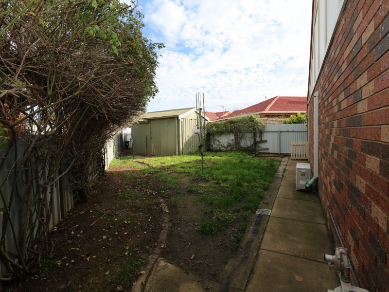 1/26 Nardoo Street, Glenfield Park NSW 2650