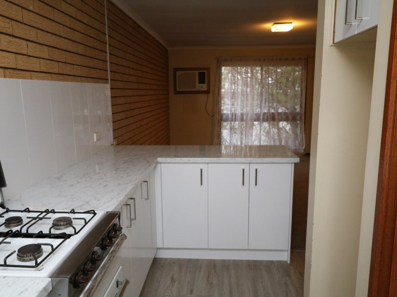 4/3 Banner Street, Forest Hill NSW 2651
