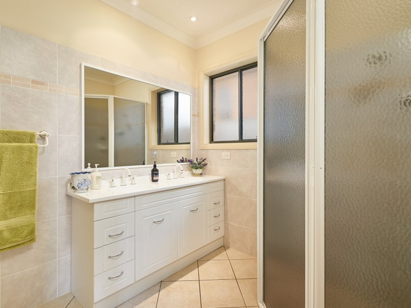 6 Namoi Street, Tatton NSW 2650