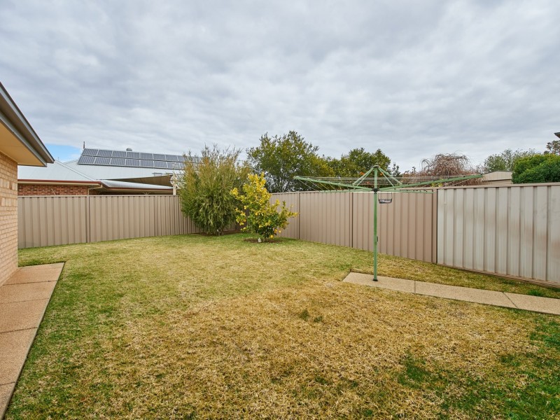 6 Namoi Street, Tatton NSW 2650