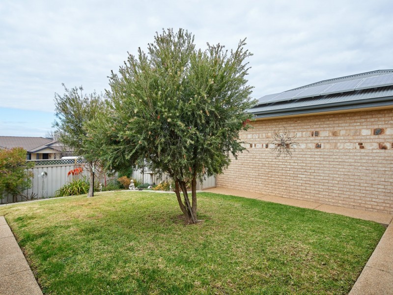 6 Namoi Street, Tatton NSW 2650