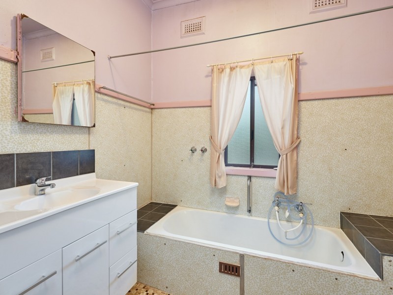 65 Williams Street, North Wagga Wagga NSW 2650