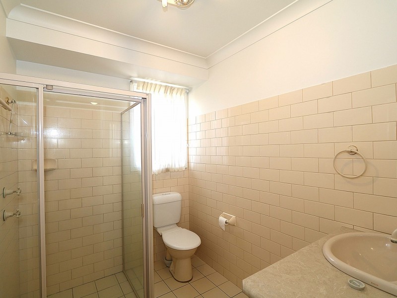 3 Nathan Place, Kooringal NSW 2650