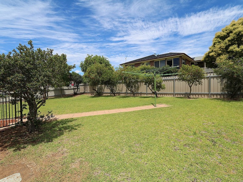 3 Nathan Place, Kooringal NSW 2650