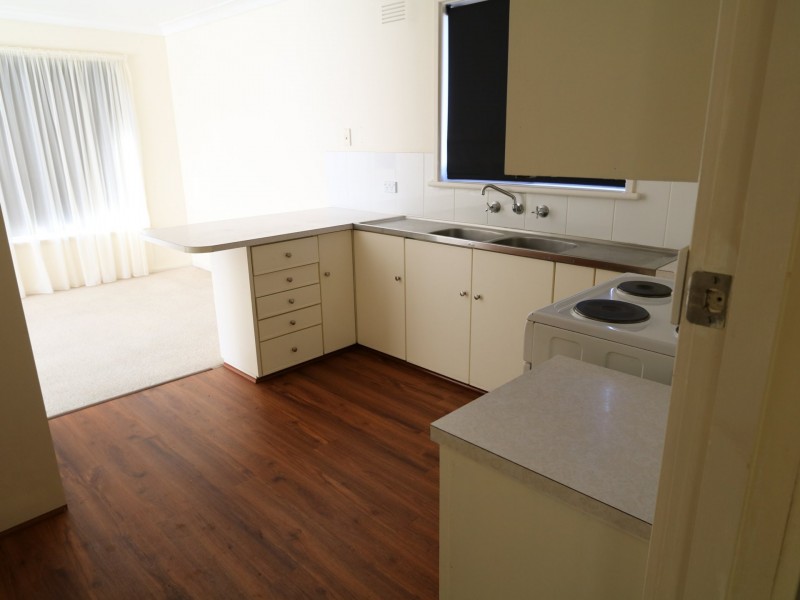 60 Mimosa Drive, Mount Austin NSW 2650