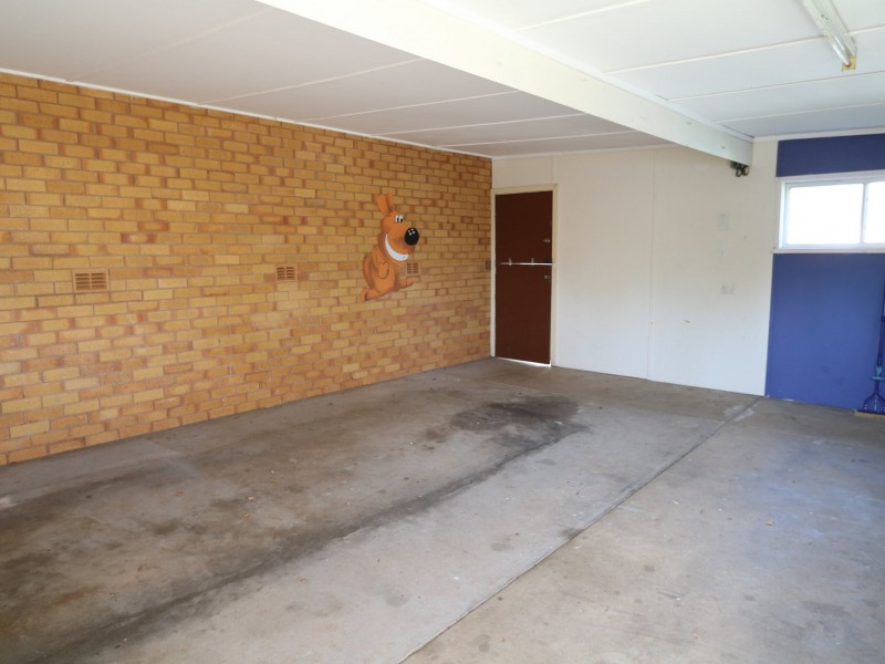 60 Mimosa Drive, Mount Austin NSW 2650