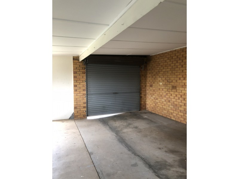 60 Mimosa Drive, Mount Austin NSW 2650