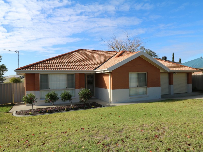 45 Tamar Drive, Tatton NSW 2650