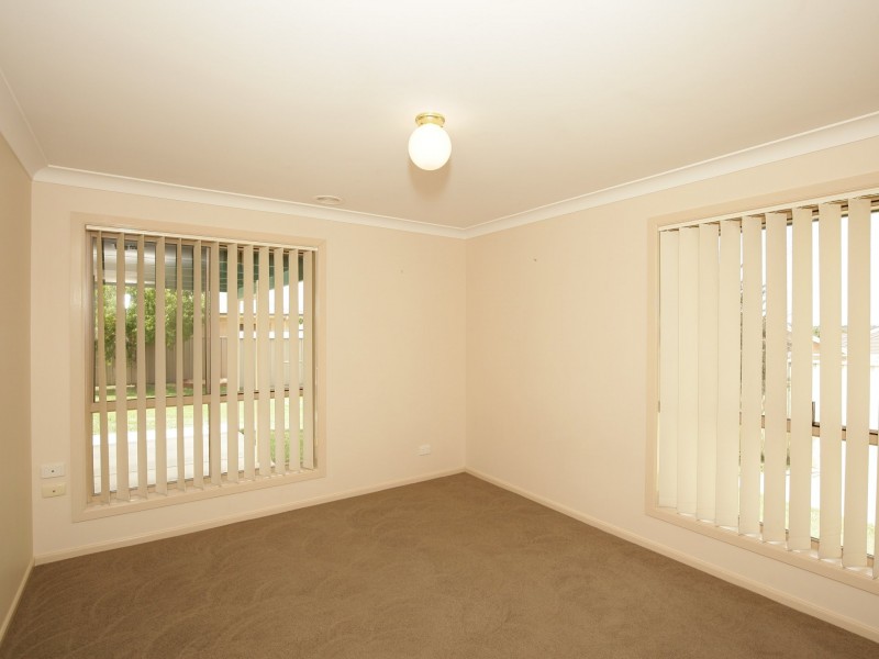 45 Tamar Drive, Tatton NSW 2650