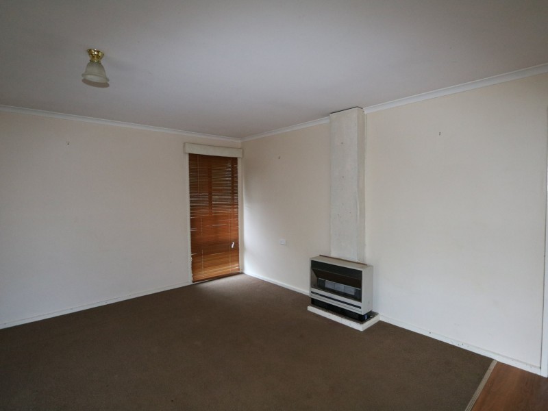 11 Adams Street, Ashmont NSW 2650
