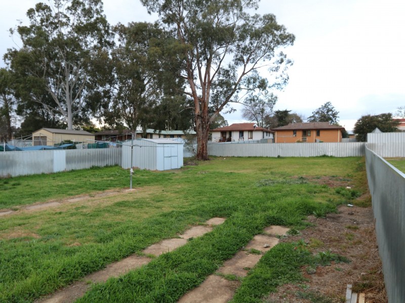11 Adams Street, Ashmont NSW 2650